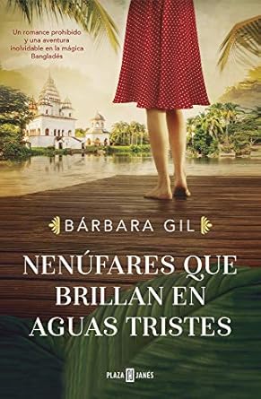 Nenúfares que brillan en aguas tristes